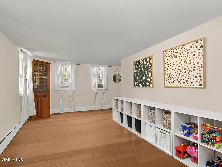 3 Beds Villa