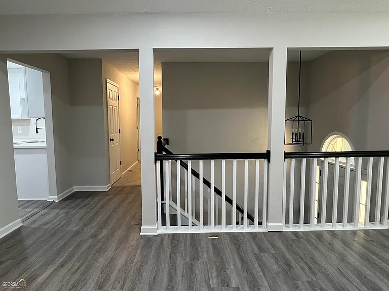 A Luxury upgraded 4bedroom .