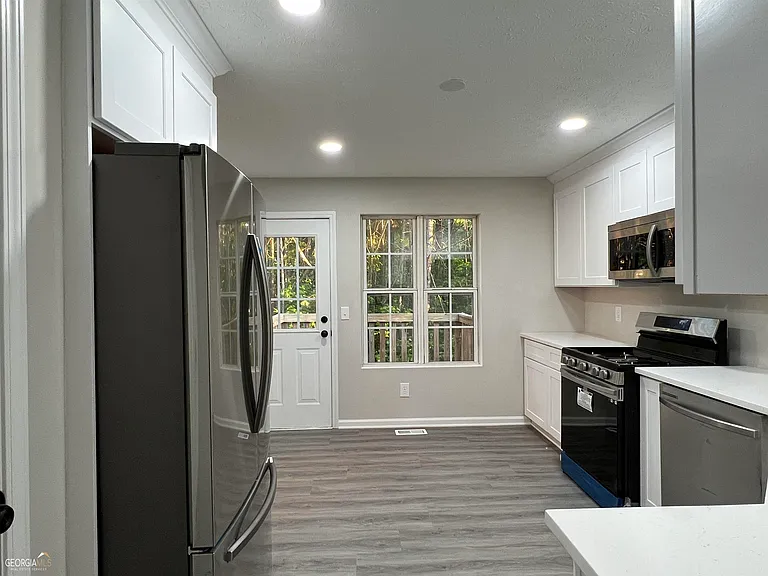 A Luxury upgraded 4bedroom .