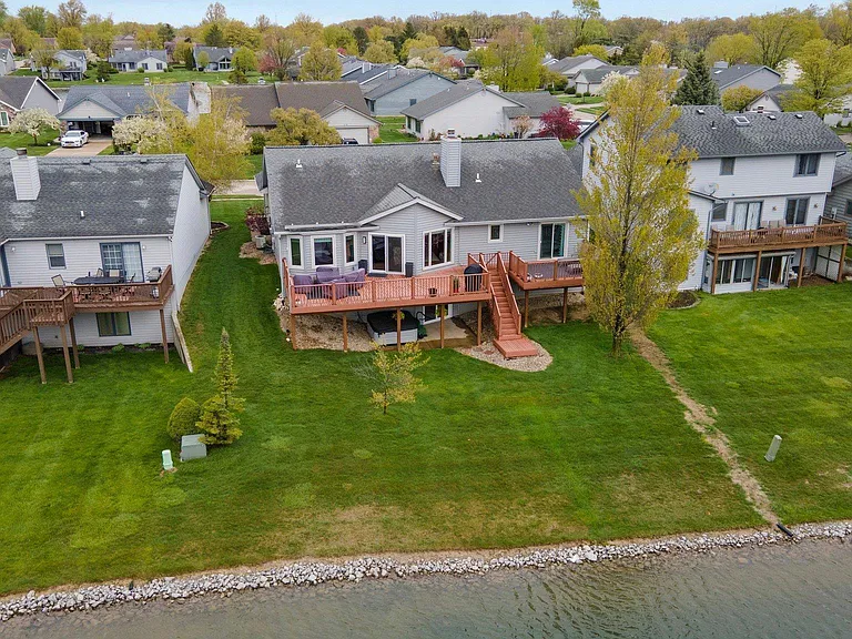 Lake pointe Villas