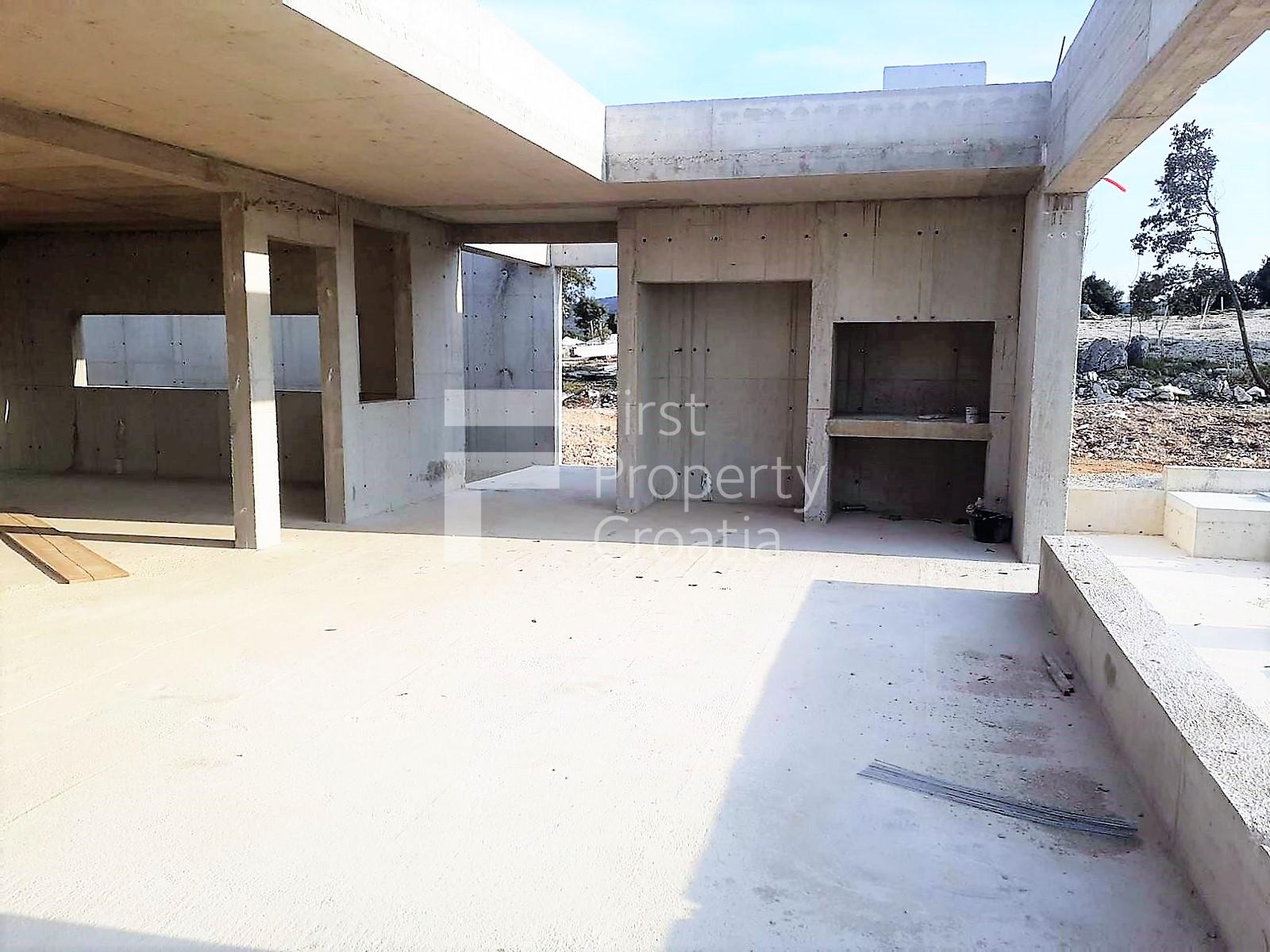 Investment property in Brač