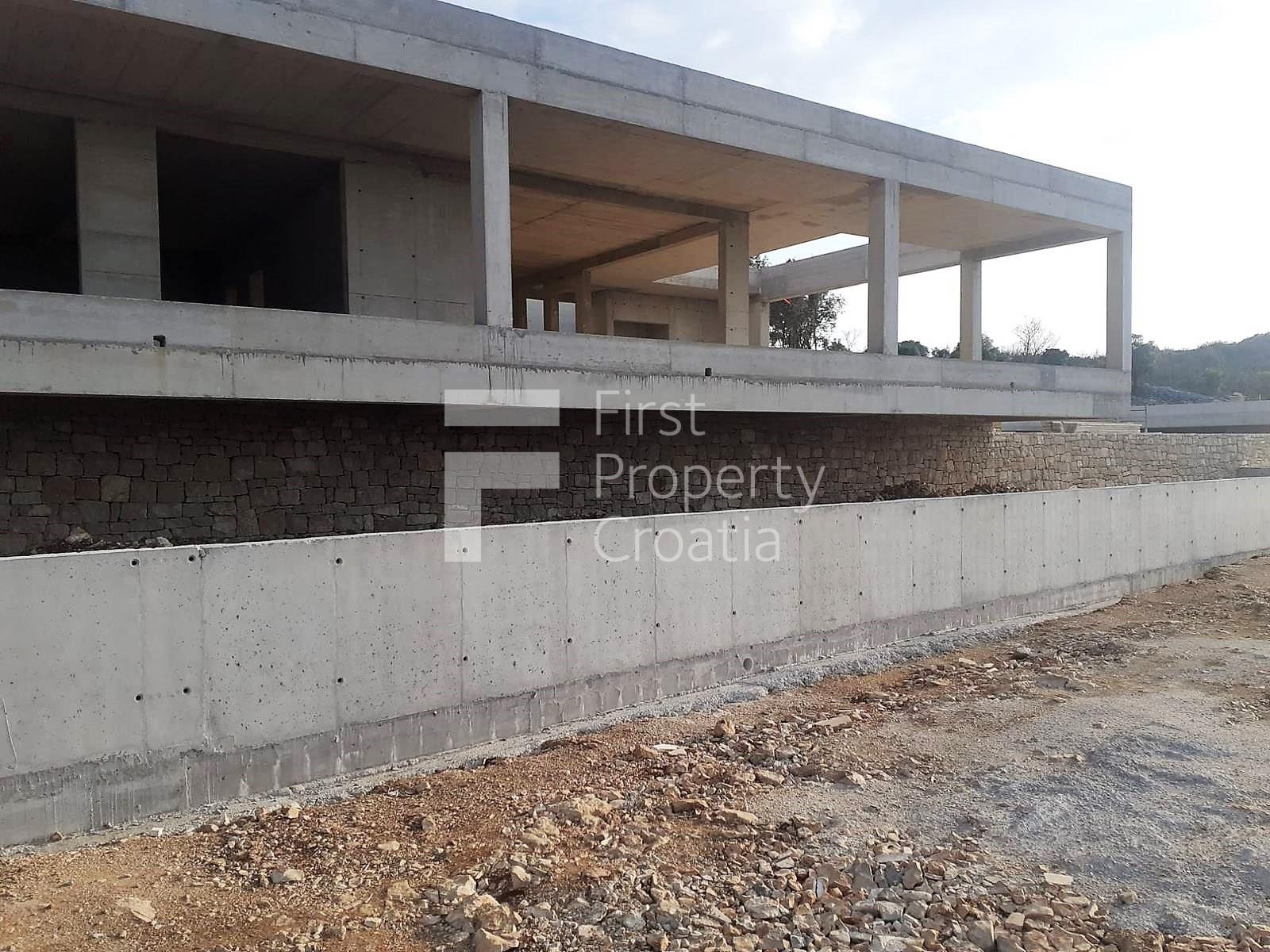 Investment property in Brač