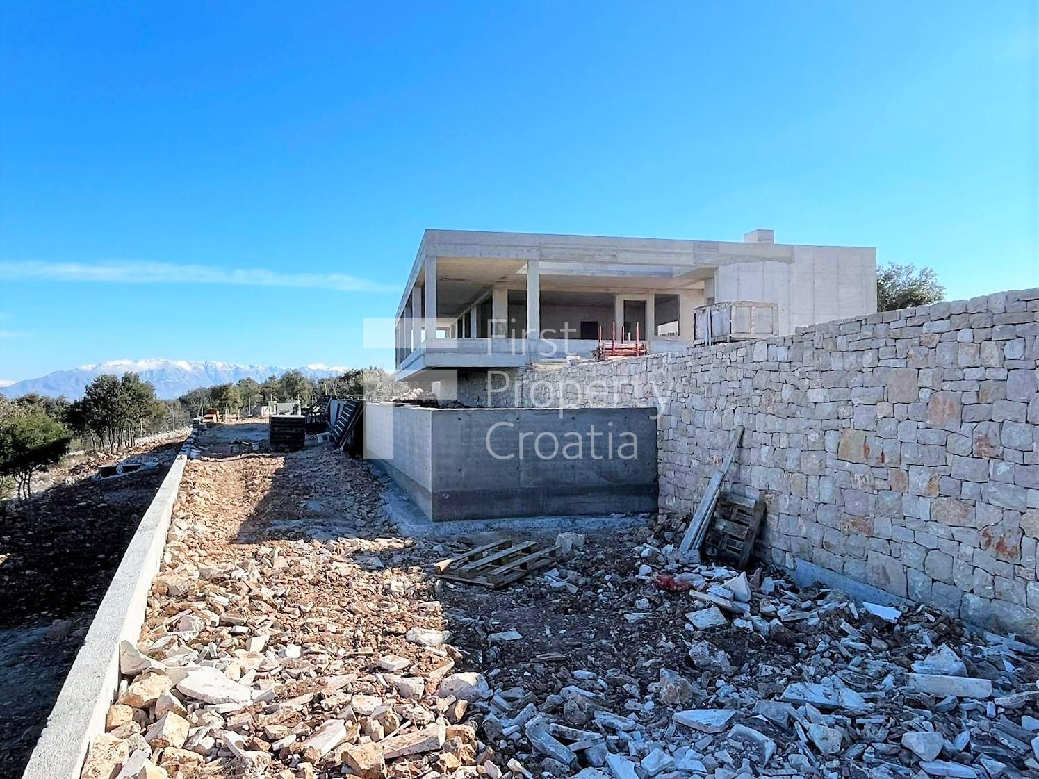 Investment property in Brač
