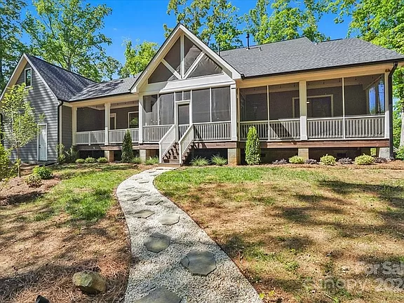 795 Bellegray Rd, Clover, SC