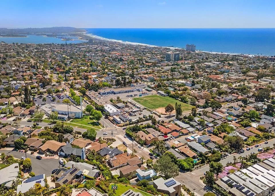Cardeno Dr, San Diego
