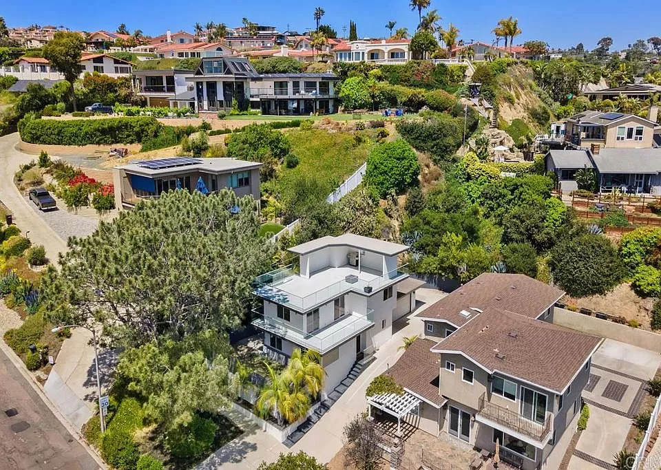 Cardeno Dr, San Diego