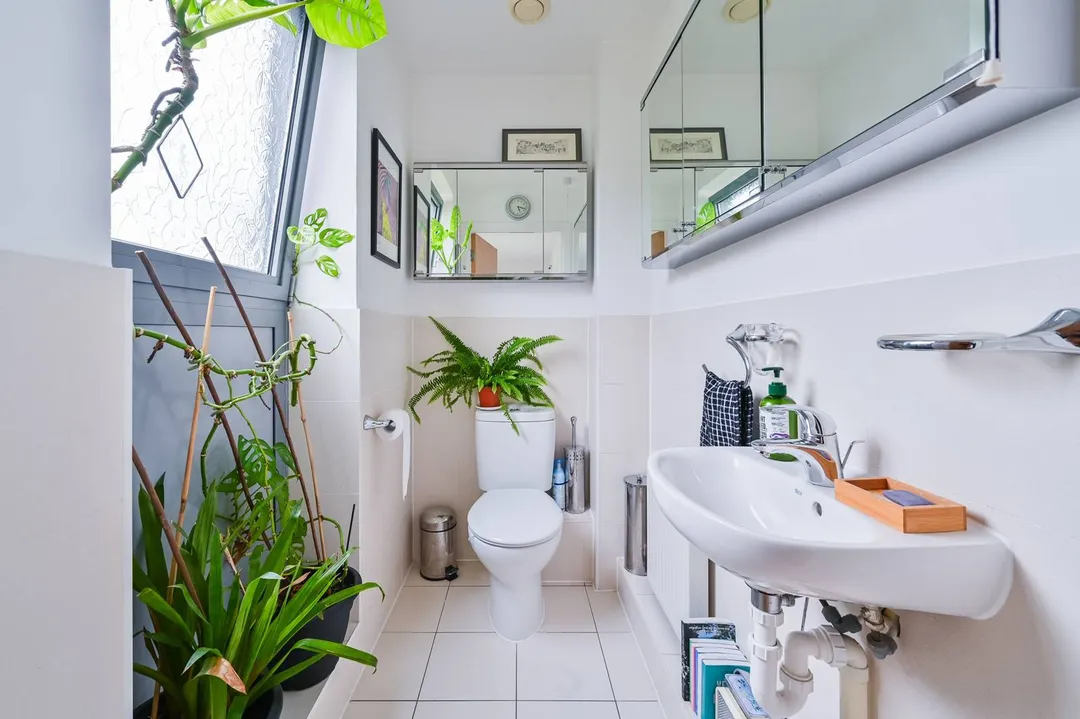 3 bed maisonette for sale