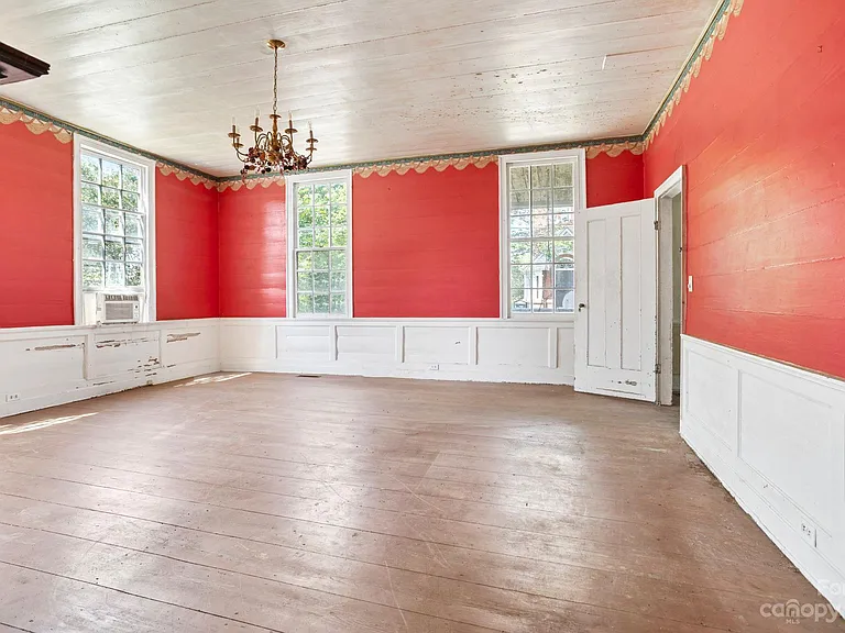 House In  Winnsboro