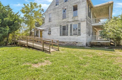 House In  Winnsboro
