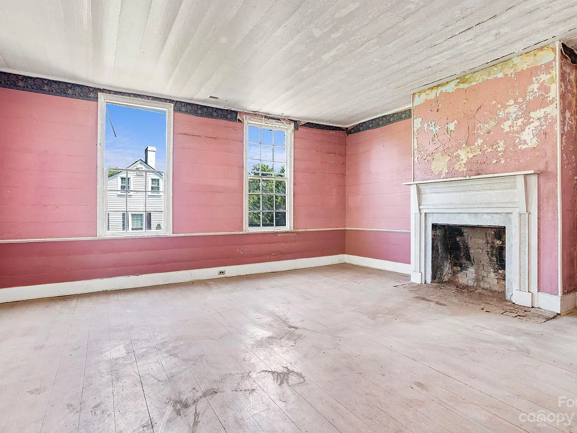 House In  Winnsboro