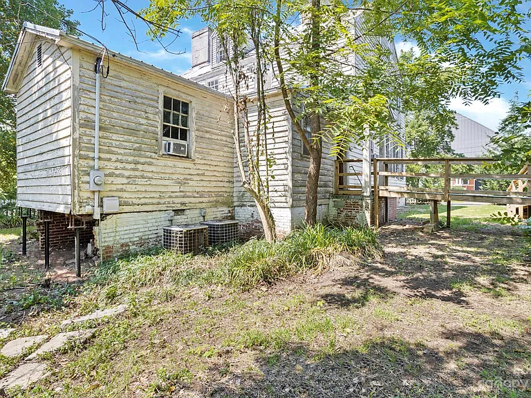 House In  Winnsboro