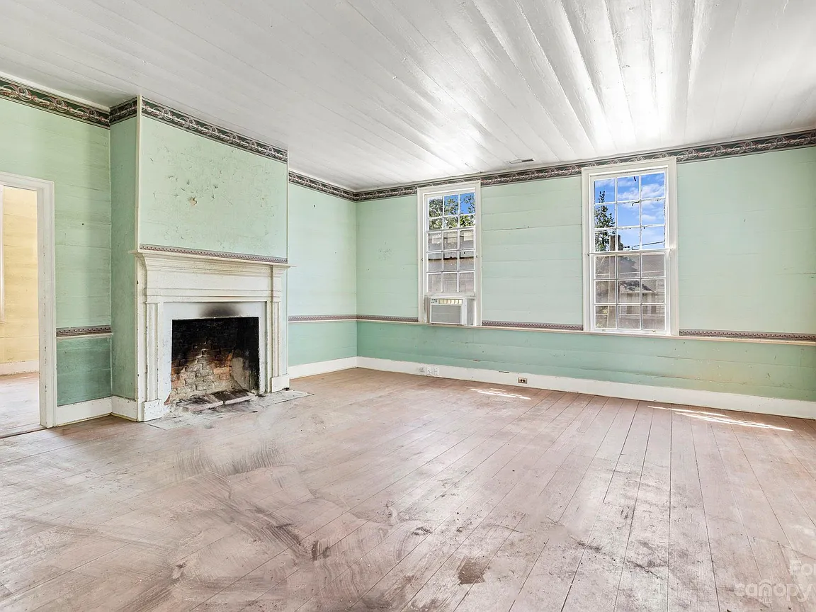 House In  Winnsboro