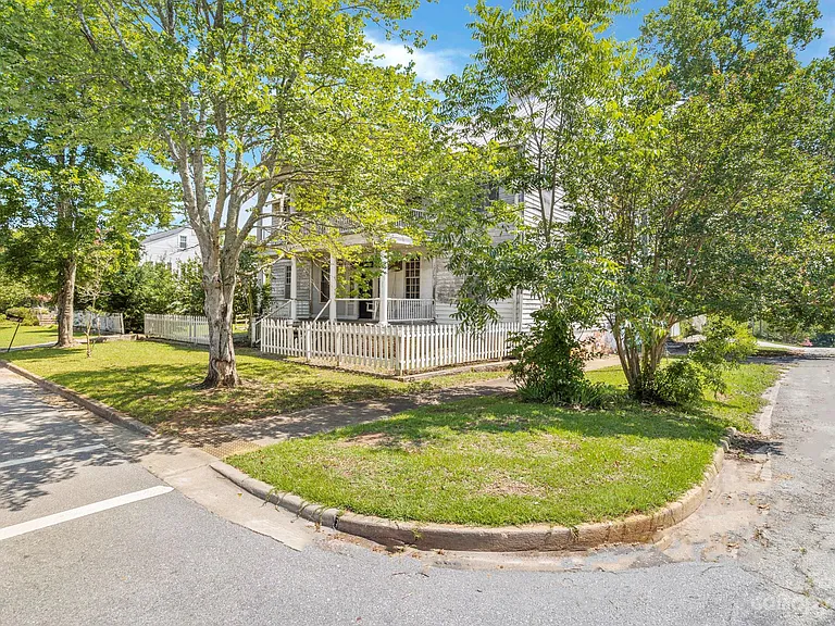 House In  Winnsboro