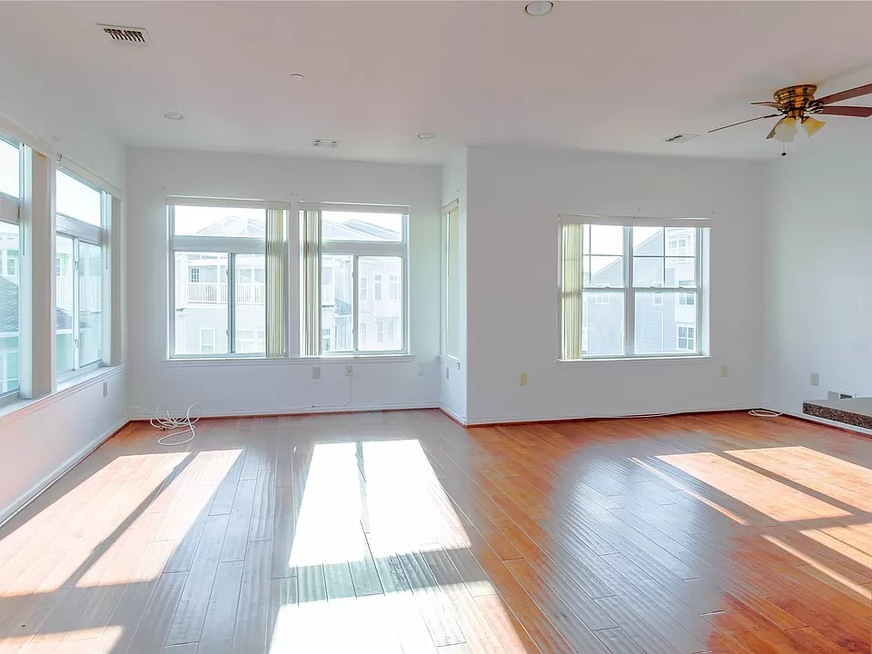 Catamaran Way, Arverne