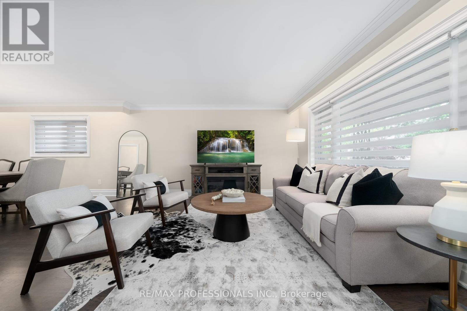 182 GRACEFIELD AVENUE