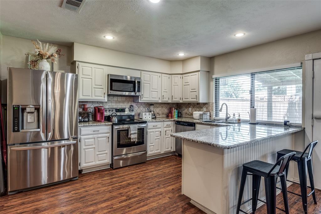 8618 Baumgarten Dr