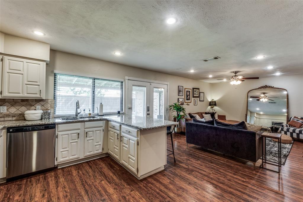 8618 Baumgarten Dr