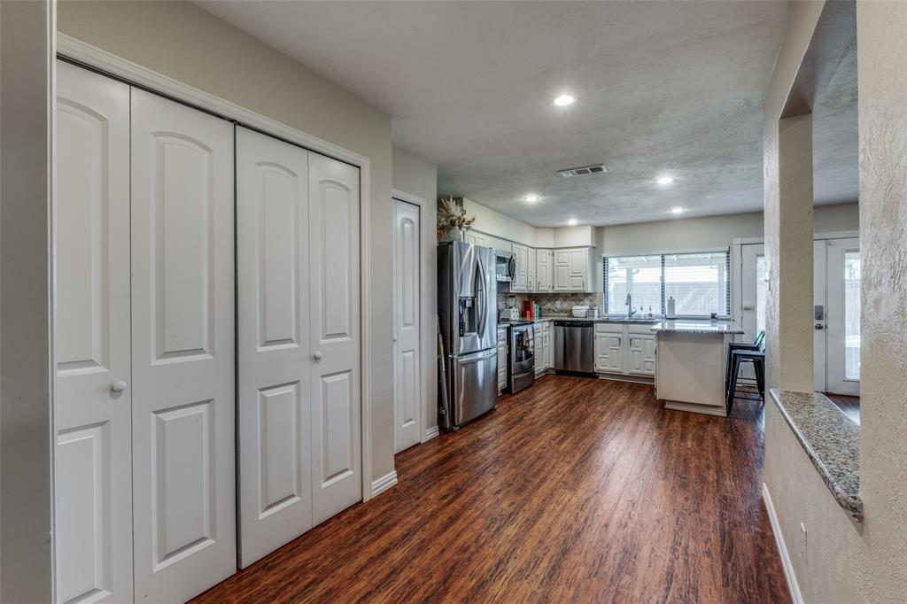 8618 Baumgarten Dr