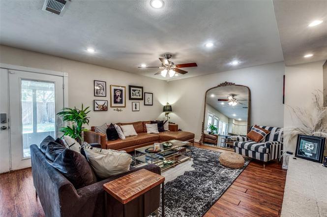 8618 Baumgarten Dr
