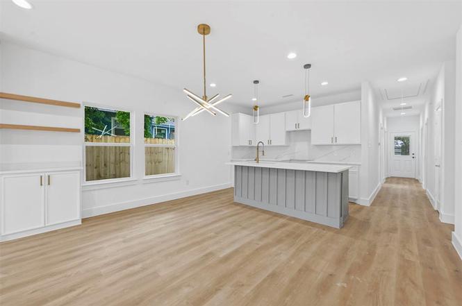 1814 Fordham Rd,