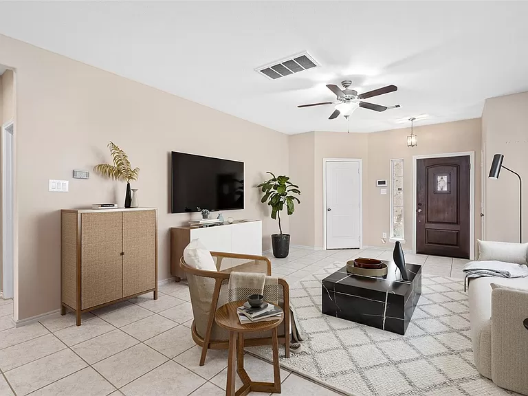3058 Hawthorne Glen Ln