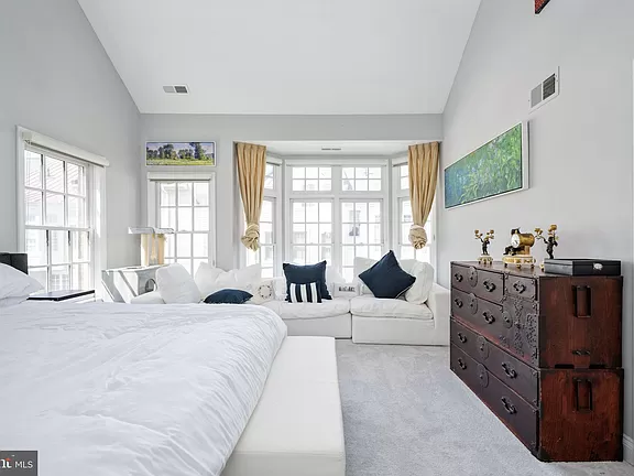 Fords Landing Way, Alexandria