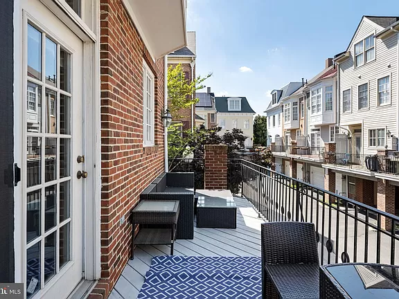 Fords Landing Way, Alexandria